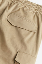 Load image into Gallery viewer, H&amp;M SlimFit Cargo Joggers
