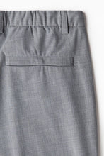 Load image into Gallery viewer, H&amp;M Slim Fit Trousers

