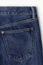 Load image into Gallery viewer, H&amp;M Relaxed Jeans
