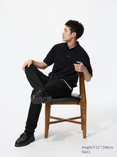 Load image into Gallery viewer, Uniqlo EZY Ultra Stretch Jeans
