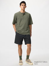 Load image into Gallery viewer, Uniqlo Linen Blend Easy Shorts
