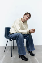 Load image into Gallery viewer, Zara Shiny Tricot Sweatshirt White
