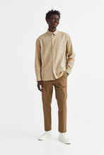 Load image into Gallery viewer, H&amp;M Relaxed Fit Linen-blend shirt Beige
