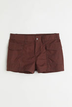 Load image into Gallery viewer, H&amp;M Short Cargo Shorts Dark Brown
